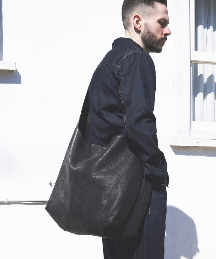 IMPERMA-LEATHER / BIG SHOULDER BAG / ME649