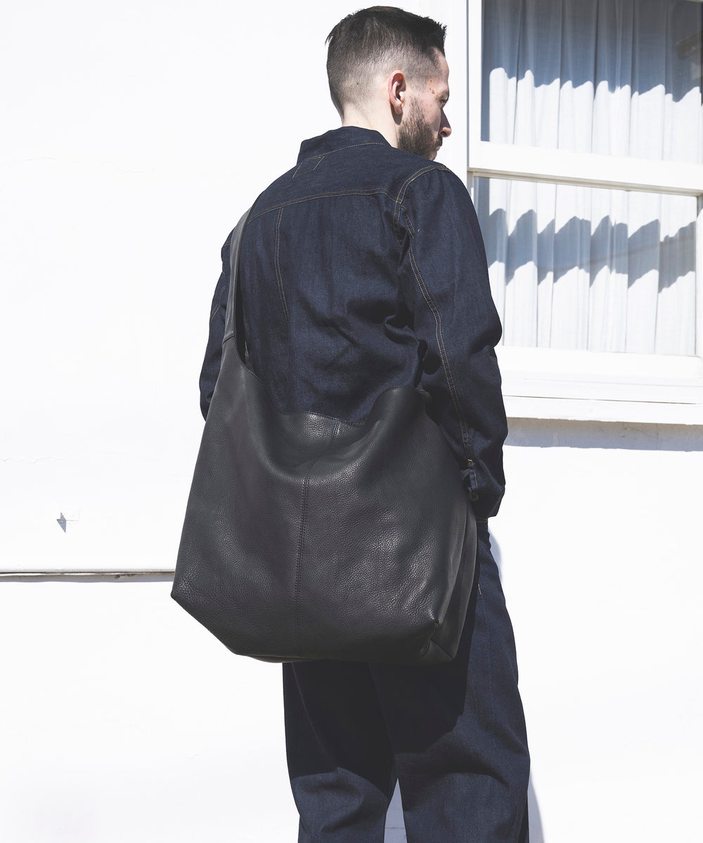 IMPERMA-LEATHER / BIG SHOULDER BAG / ME649