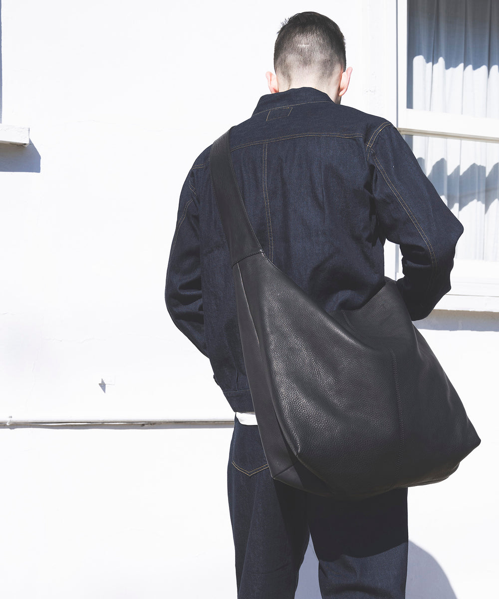 IMPERMA-LEATHER / BIG SHOULDER BAG / ME649