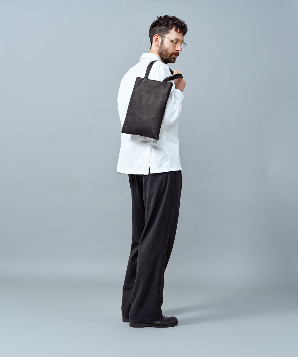 IMPERMA-LEATHER / FLAT TOTE BAG(MEDIUM) / ME636